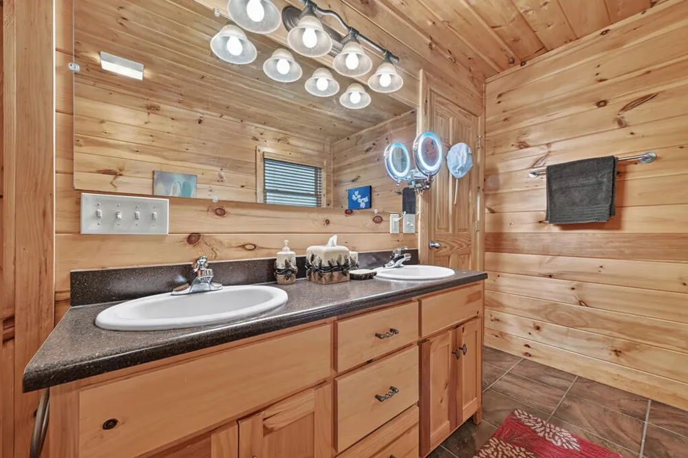 8 North Face Drive Blue Ridge, GA 30513