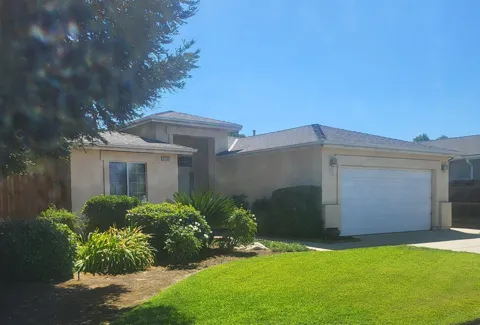 2720 Alamos Avenue