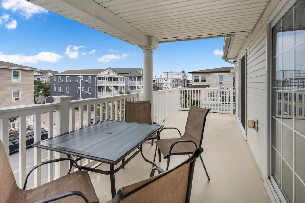 210 E Garfield Avenue Wildwood, NJ 08260