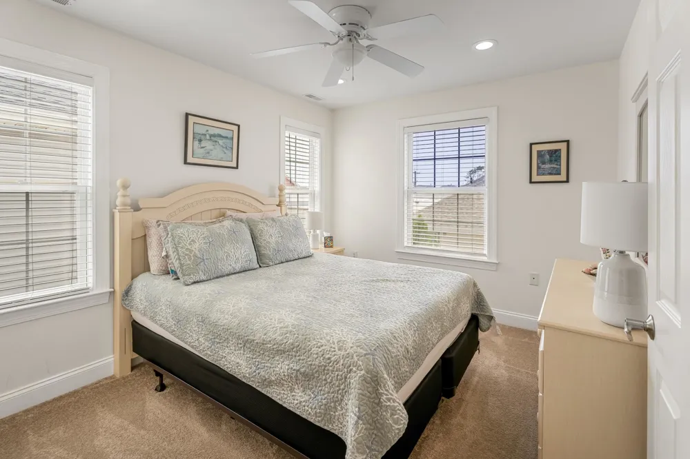 210 E Garfield Avenue Wildwood, NJ 08260