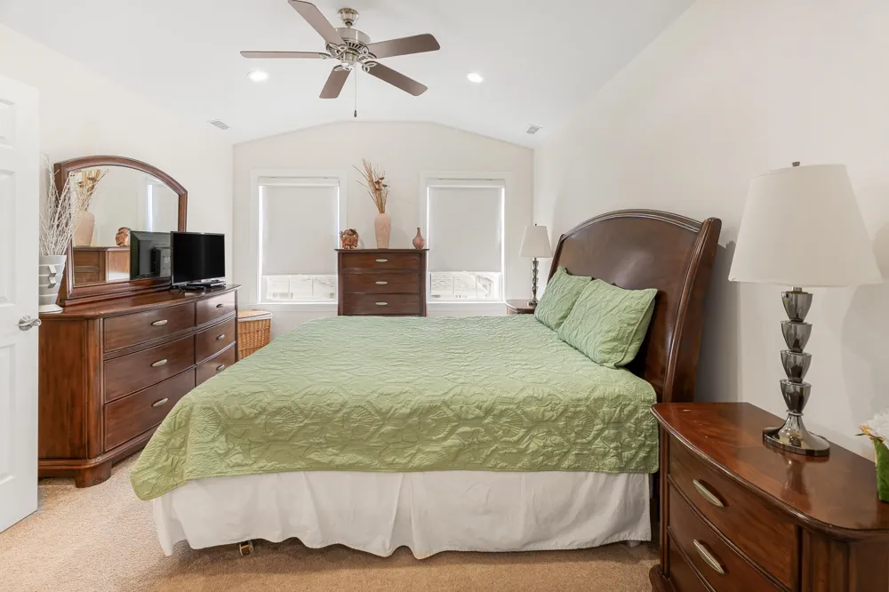 210 E Garfield Avenue Wildwood, NJ 08260