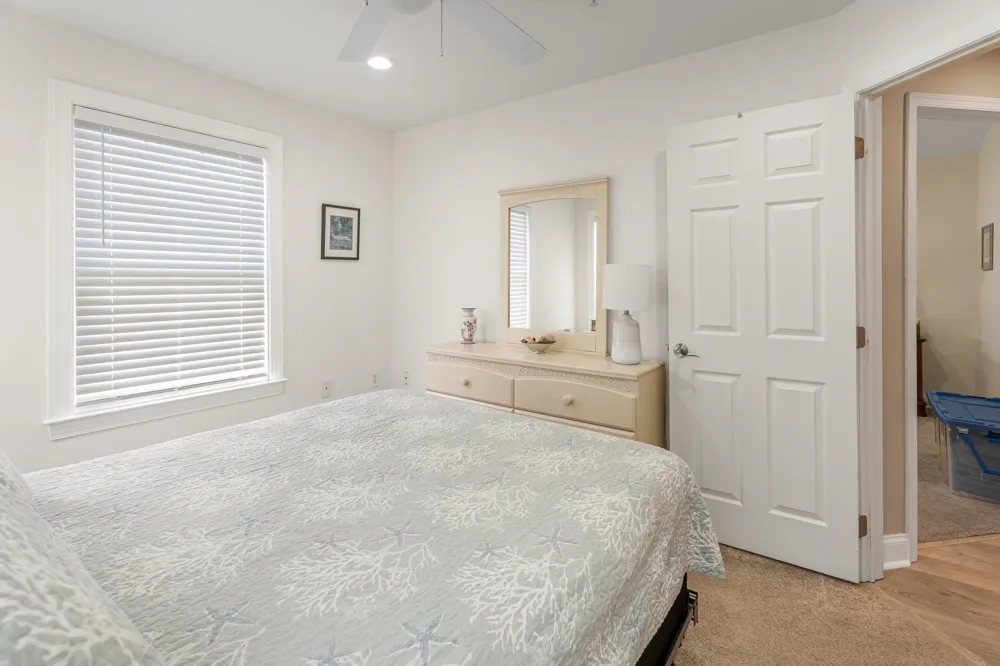 210 E Garfield Avenue Wildwood, NJ 08260