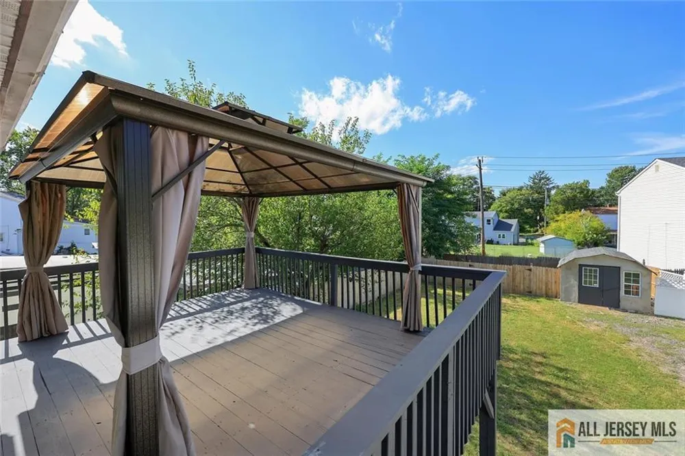 47 Gaskill Avenue Edison, NJ 08817