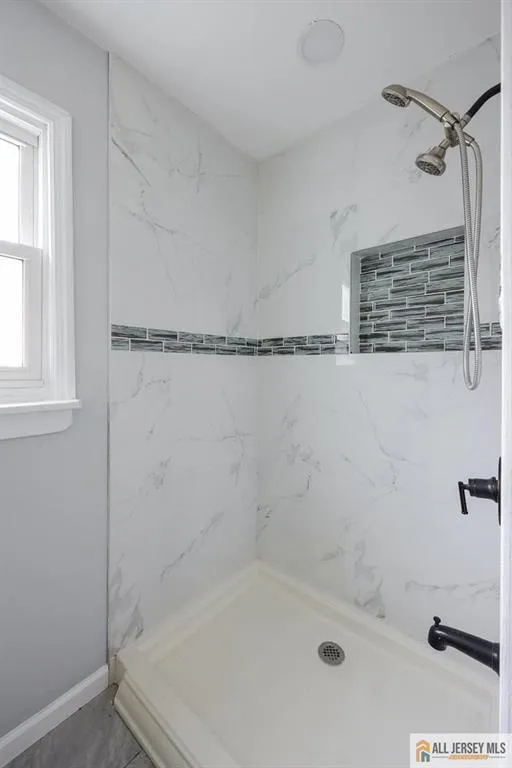 47 Gaskill Avenue Edison, NJ 08817