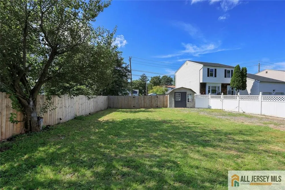 47 Gaskill Avenue Edison, NJ 08817