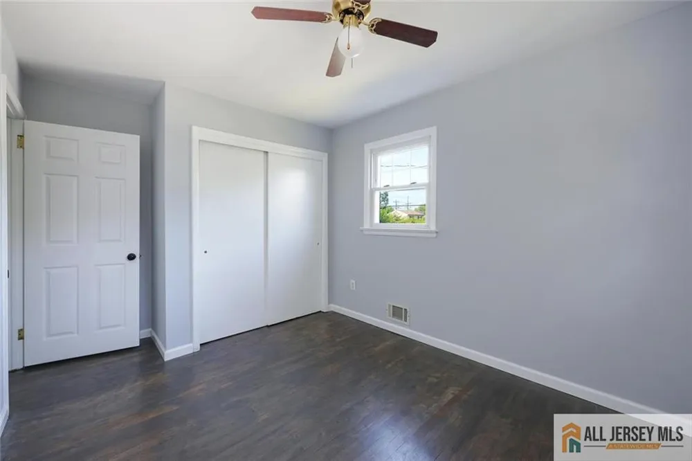 47 Gaskill Avenue Edison, NJ 08817