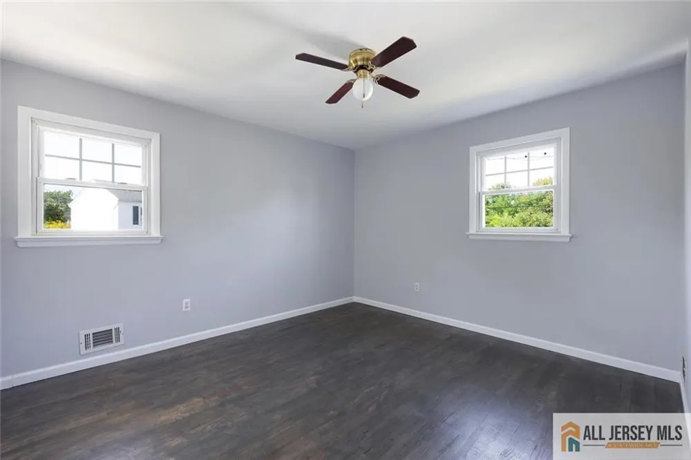 47 Gaskill Avenue Edison, NJ 08817