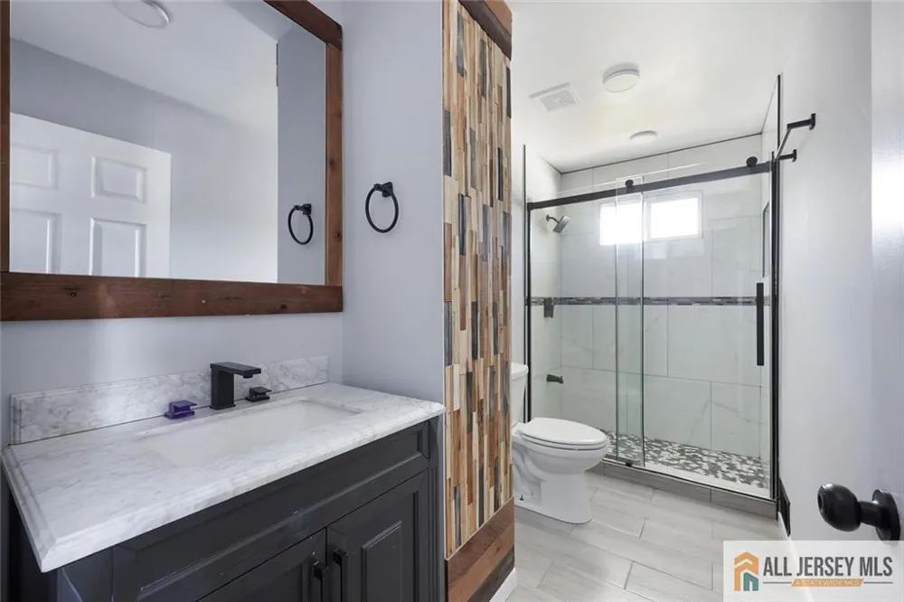 47 Gaskill Avenue Edison, NJ 08817