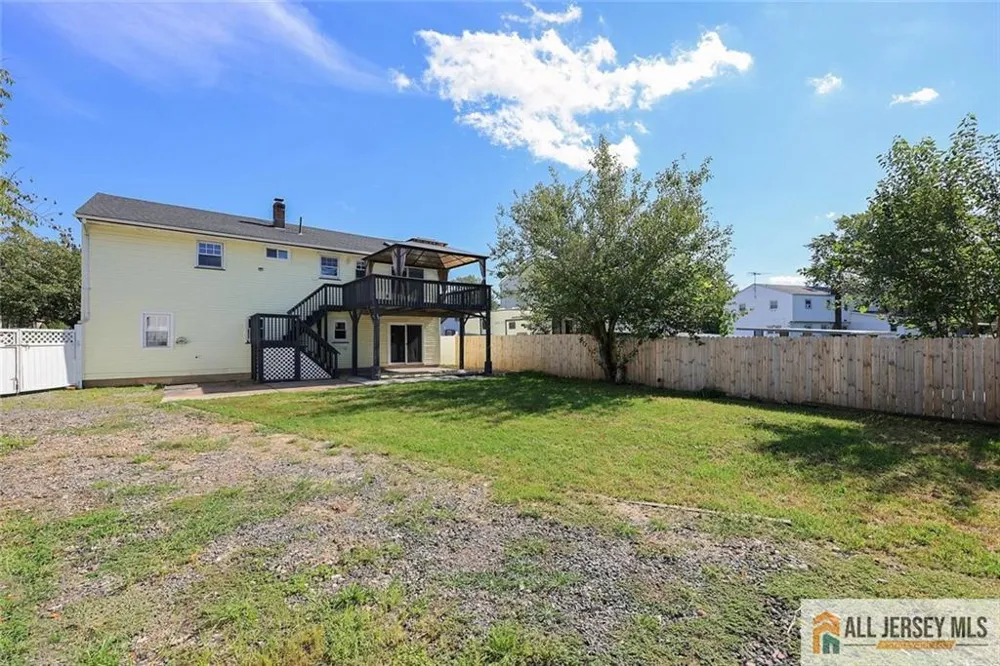 47 Gaskill Avenue Edison, NJ 08817