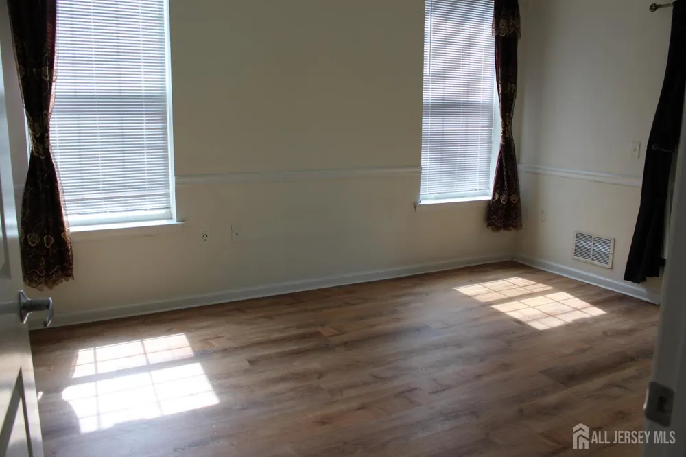 611 Doral Court Piscataway, NJ 08854