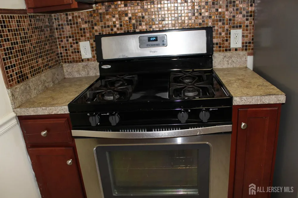 611 Doral Court Piscataway, NJ 08854
