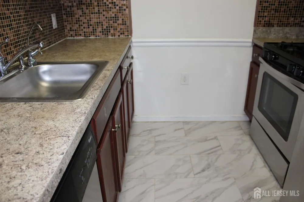 611 Doral Court Piscataway, NJ 08854