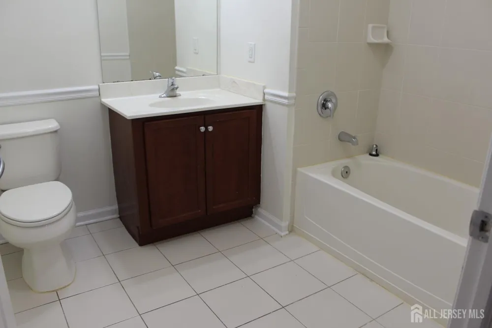 611 Doral Court Piscataway, NJ 08854