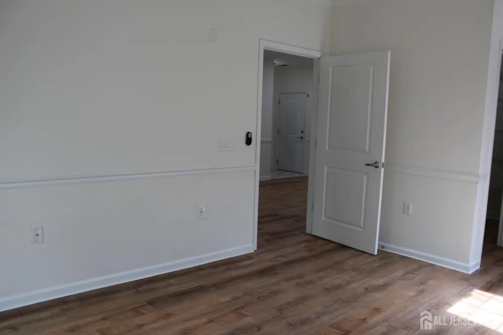 611 Doral Court Piscataway, NJ 08854