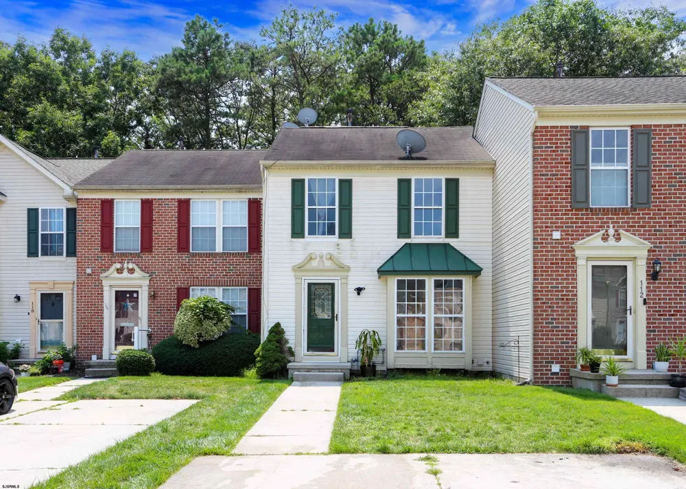 114 Pine Knoll Cir Hamilton Township, NJ 08330
