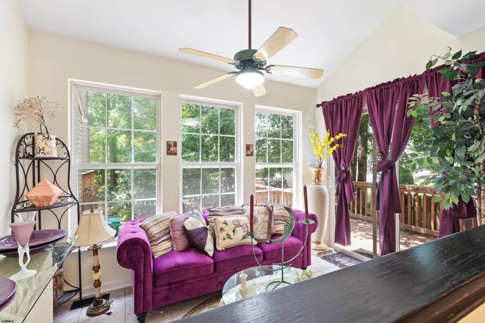 114 Pine Knoll Cir Hamilton Township, NJ 08330