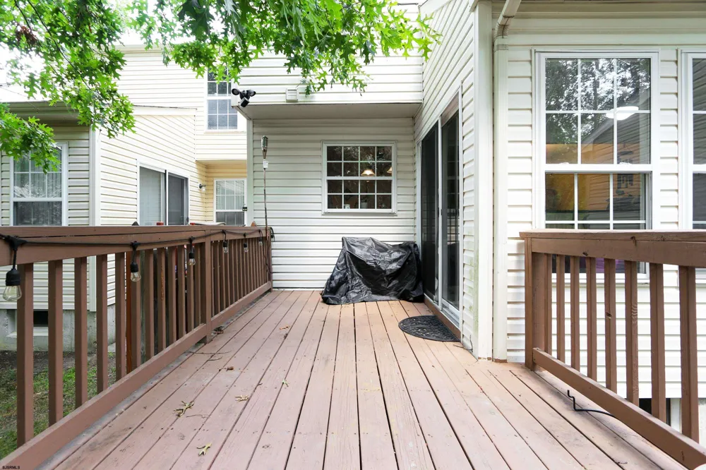 114 Pine Knoll Cir Hamilton Township, NJ 08330