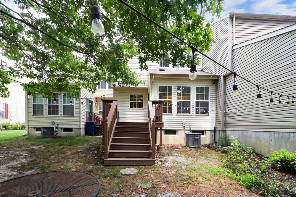 114 Pine Knoll Cir Hamilton Township, NJ 08330