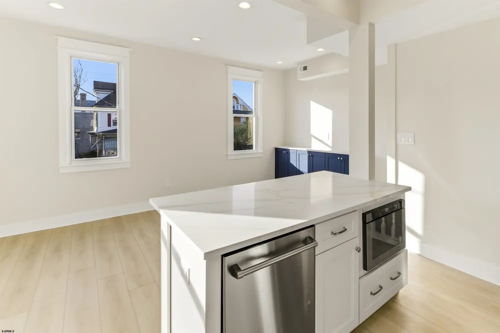 735 Wesley Ave Ocean City, NJ 08226