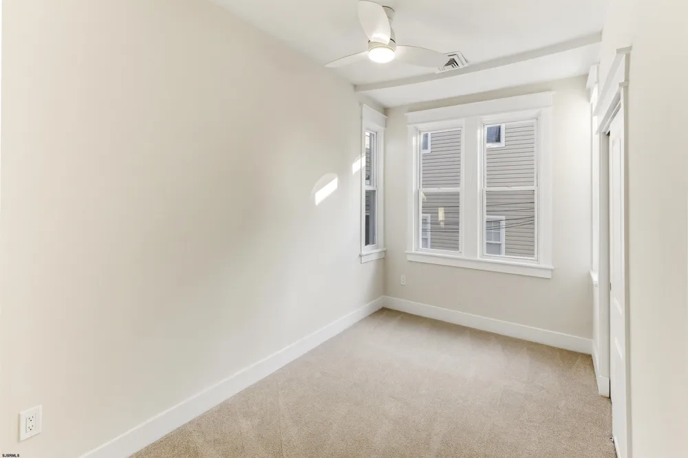 735 Wesley Ave Ocean City, NJ 08226
