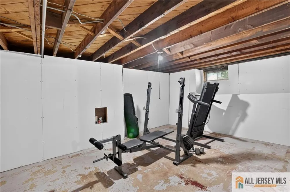 47 Leonardine Avenue South River, NJ 08882