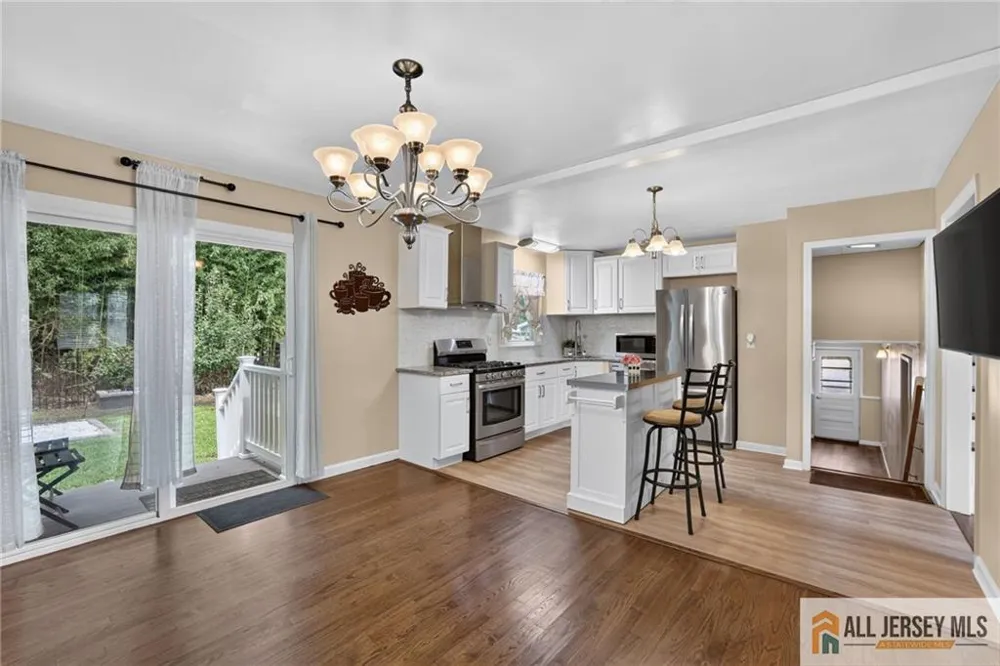 47 Leonardine Avenue South River, NJ 08882