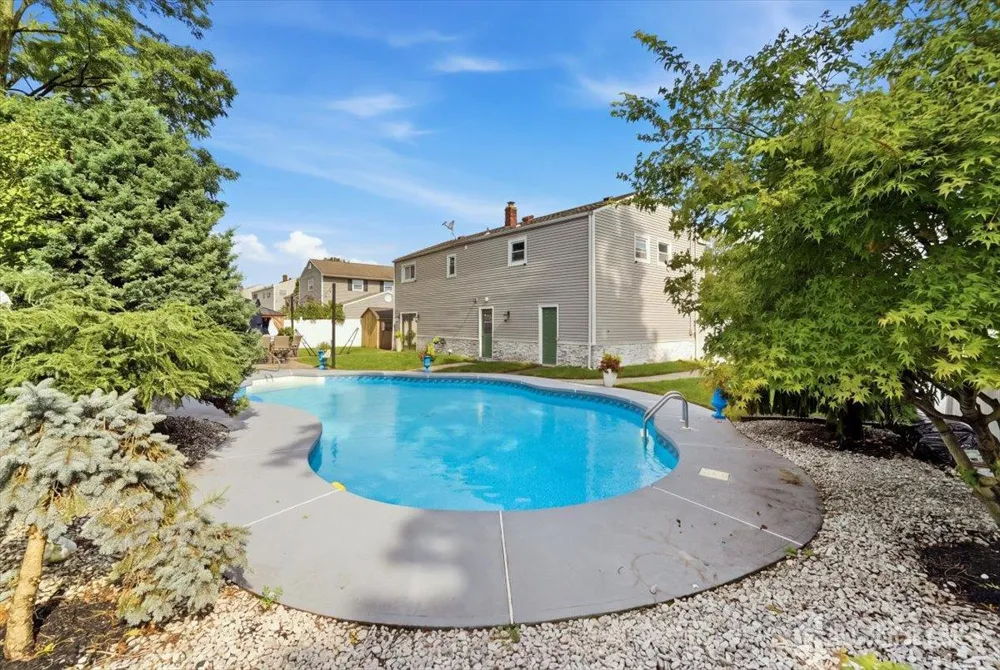 105 Osceola Avenue Middlesex, NJ 08846
