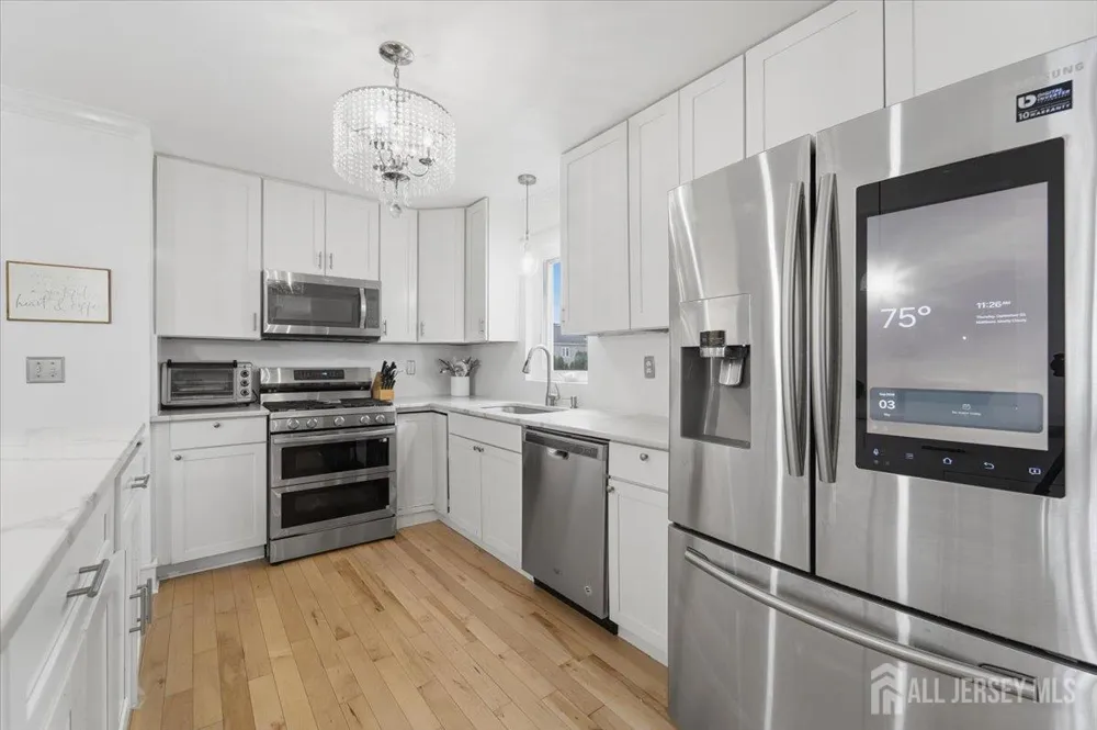 105 Osceola Avenue Middlesex, NJ 08846