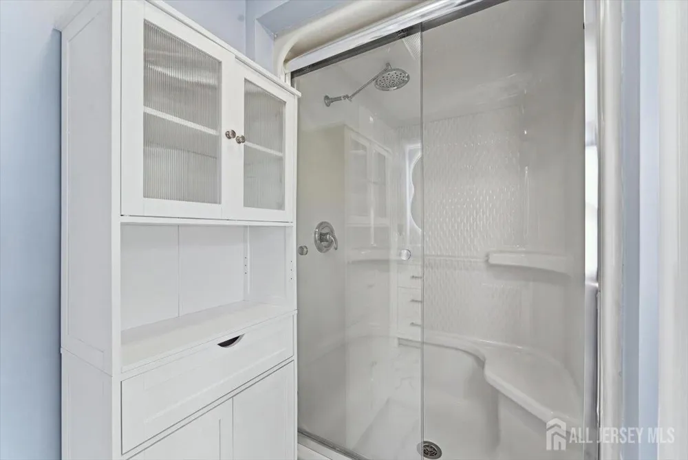 105 Osceola Avenue Middlesex, NJ 08846