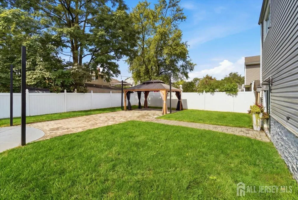 105 Osceola Avenue Middlesex, NJ 08846