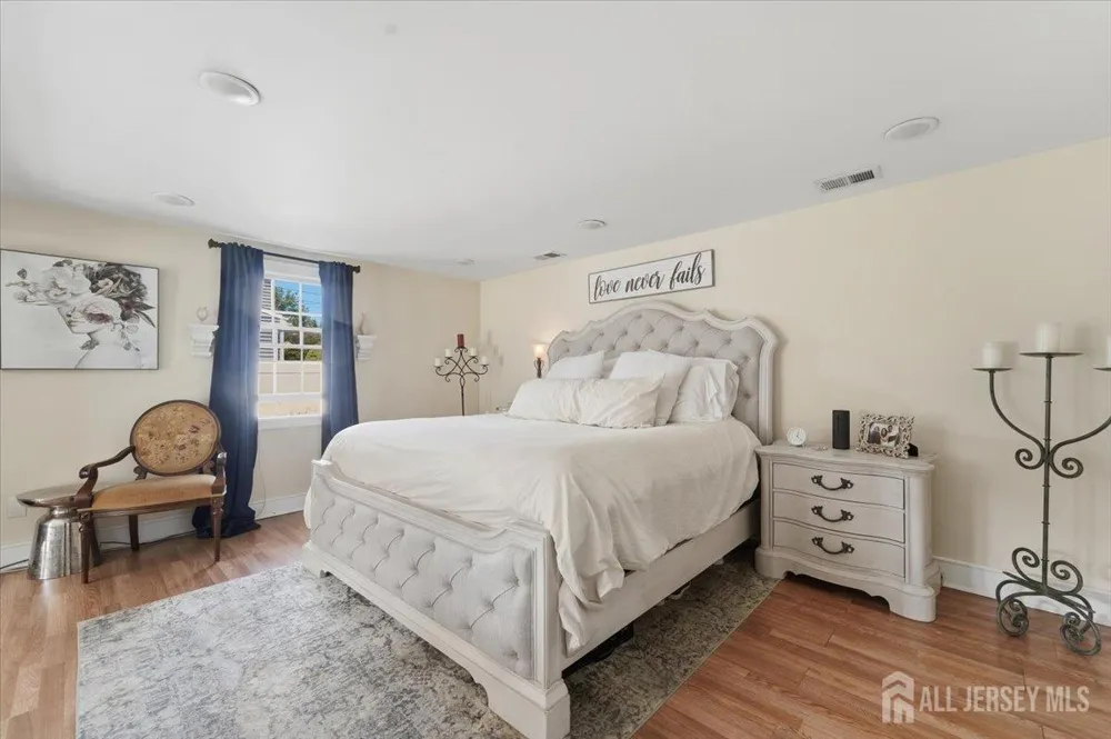 105 Osceola Avenue Middlesex, NJ 08846