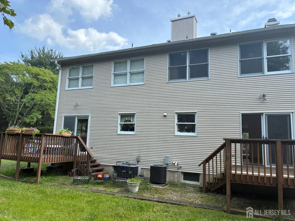 106 Northampton Drive Holmdel, NJ 07733