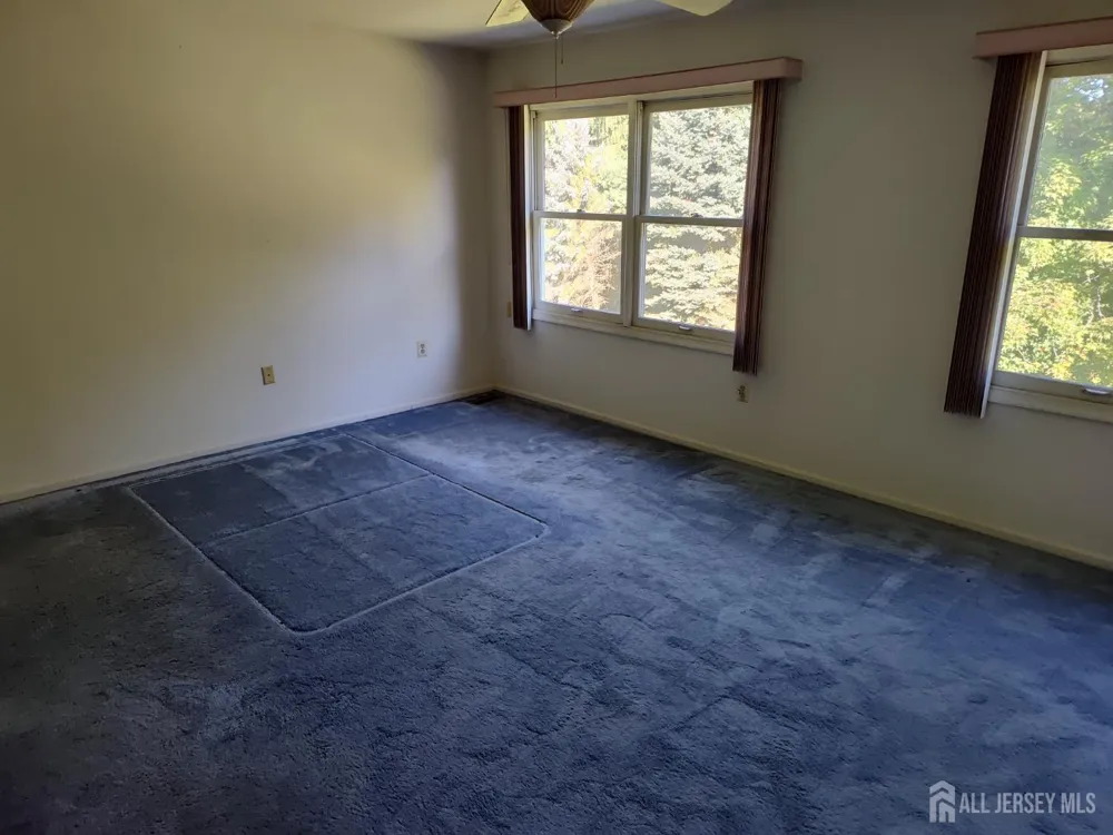 106 Northampton Drive Holmdel, NJ 07733