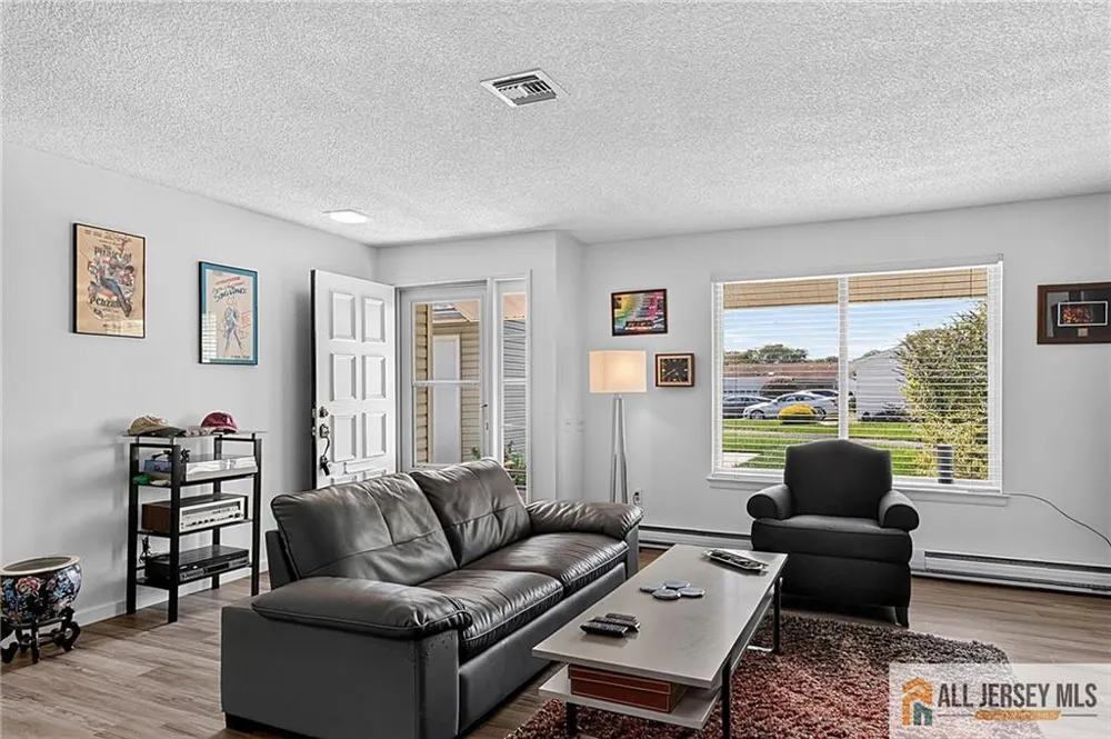 21 Celtis Plaza #21B Monroe, NJ 08831