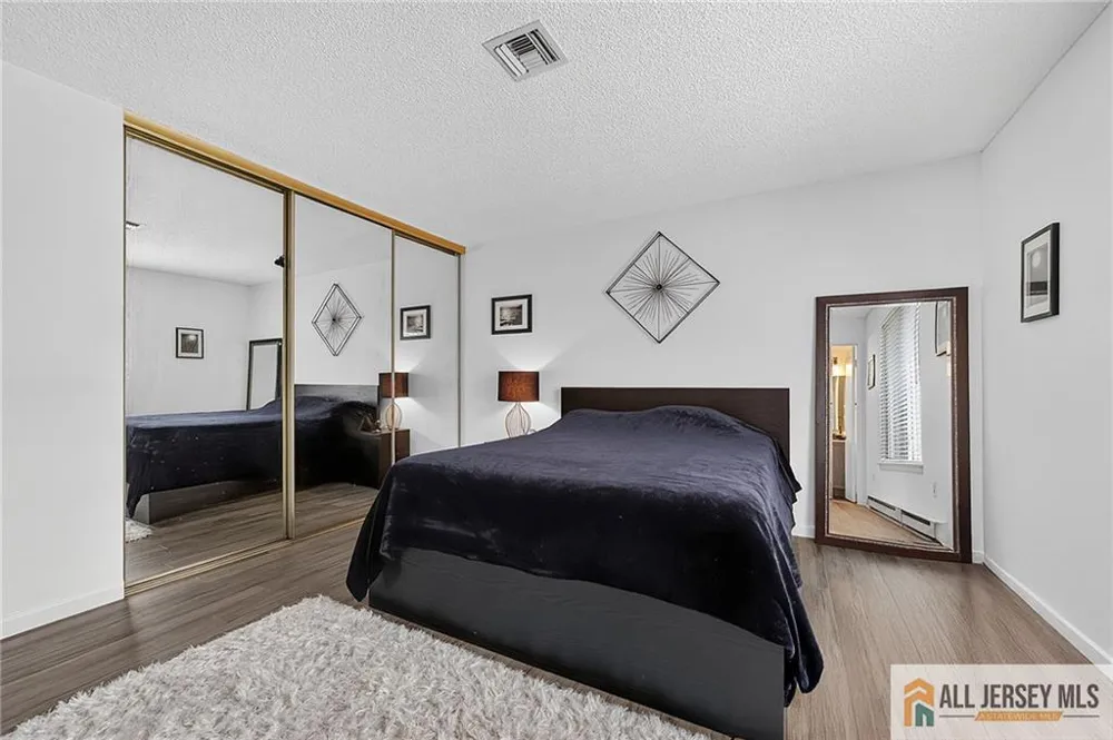 21 Celtis Plaza #21B Monroe, NJ 08831