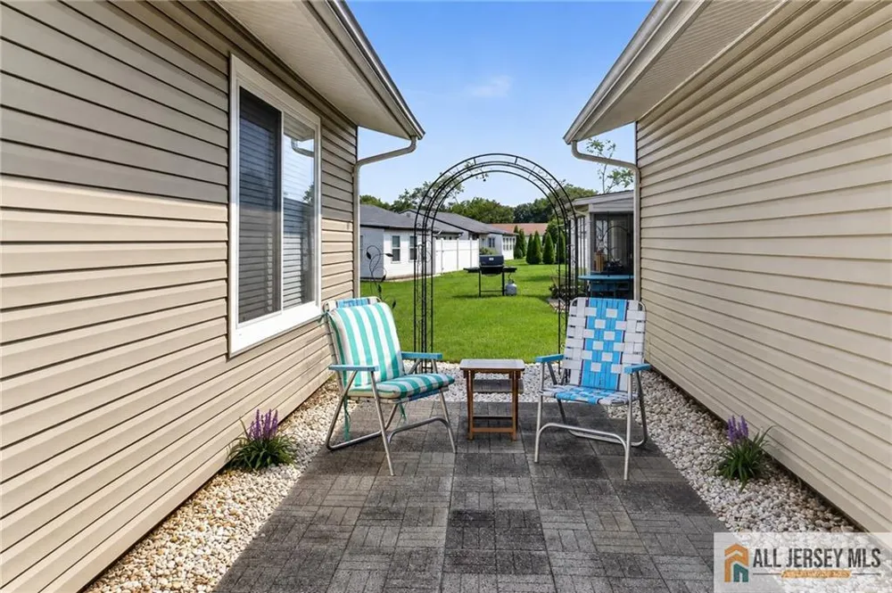 21 Celtis Plaza #21B Monroe, NJ 08831