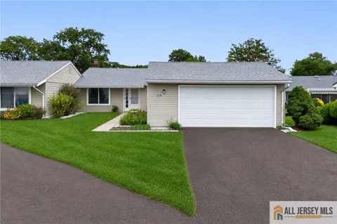 21 Celtis Plaza #21B
