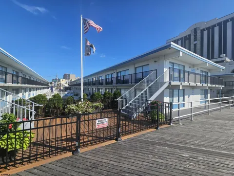 3501 Boardwalk