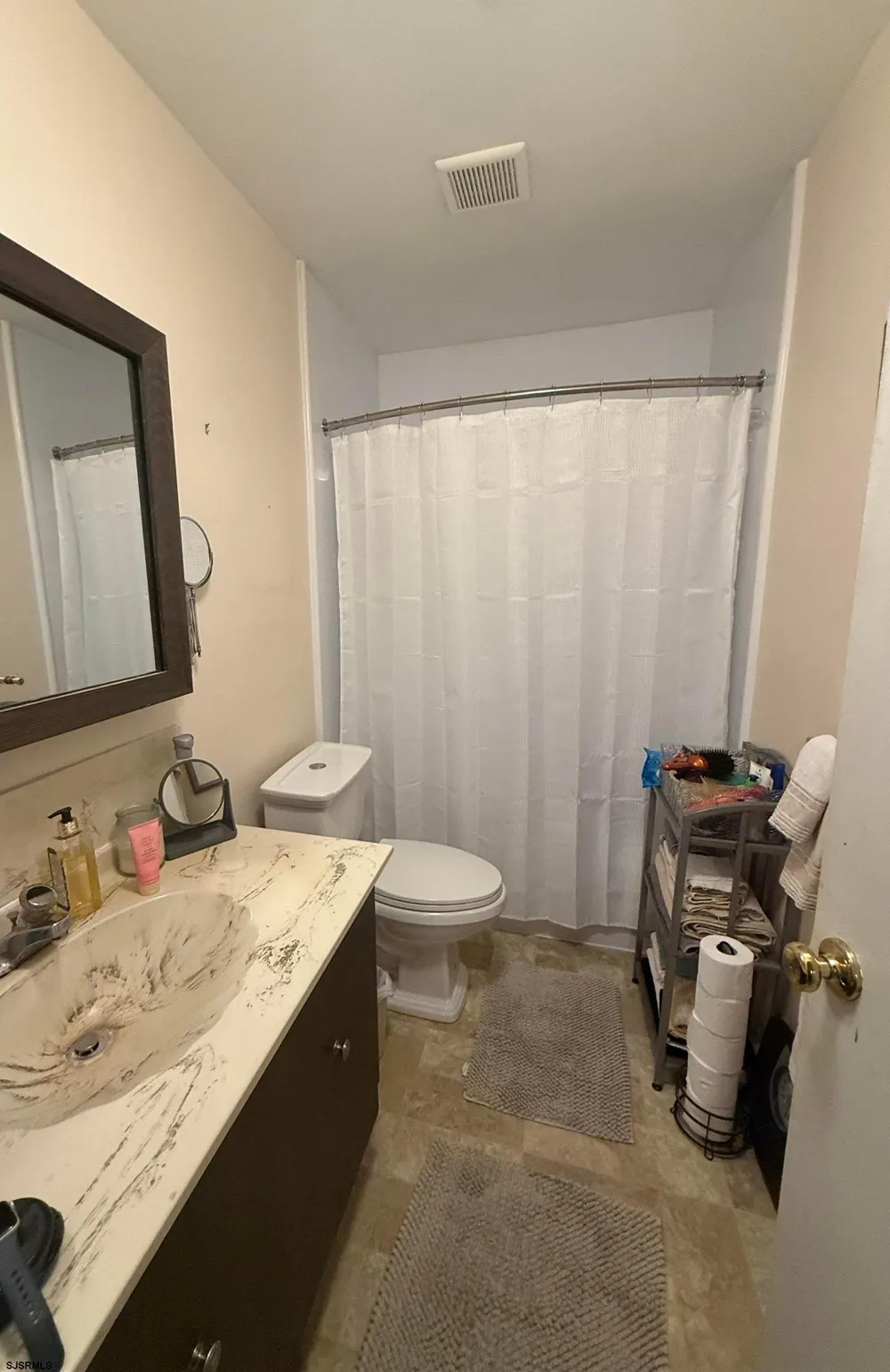 607 Meadowbrook Dr Mays Landing, NJ 08330