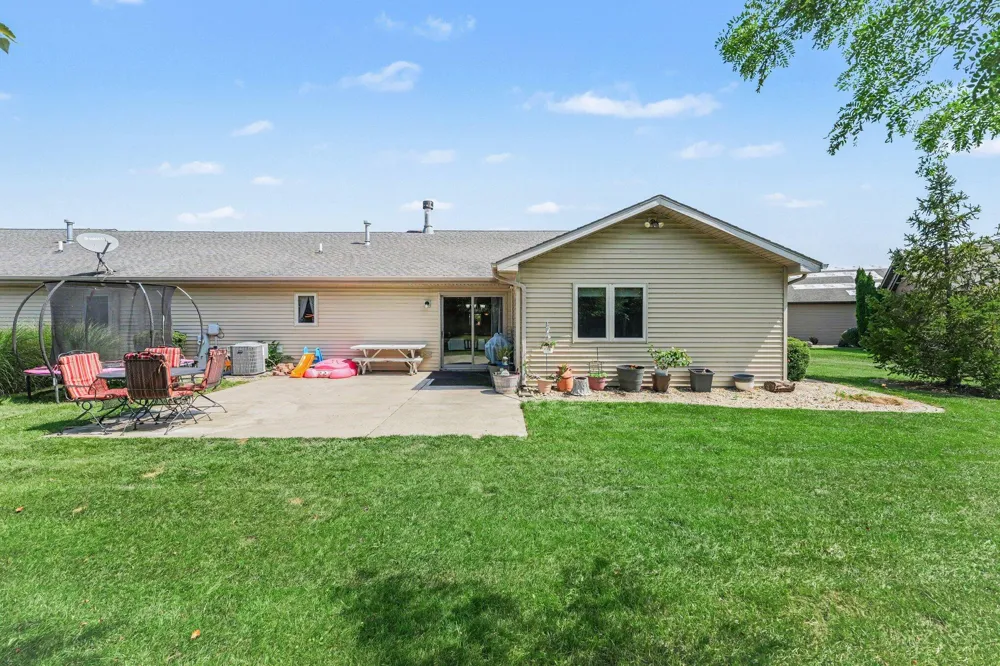 9962 Hart Street St. John, IN 46373