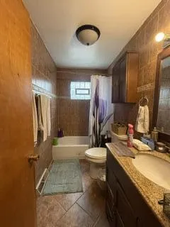 1236 Fisher Street Munster, IN 46321