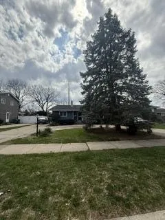 1236 Fisher Street Munster, IN 46321
