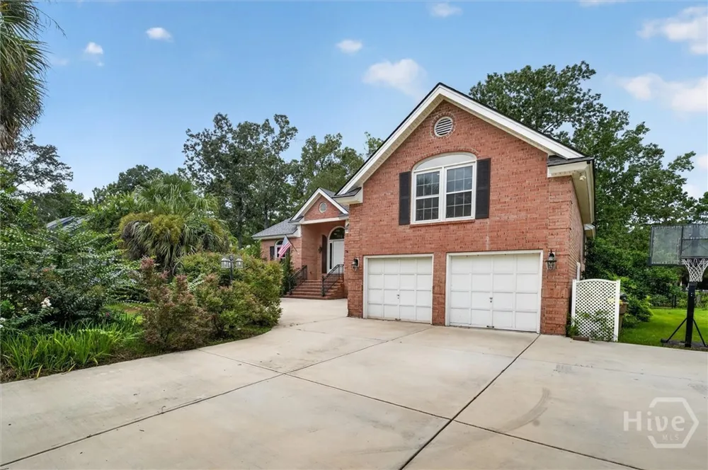 742 Sterling Road Richmond Hill, GA 31324