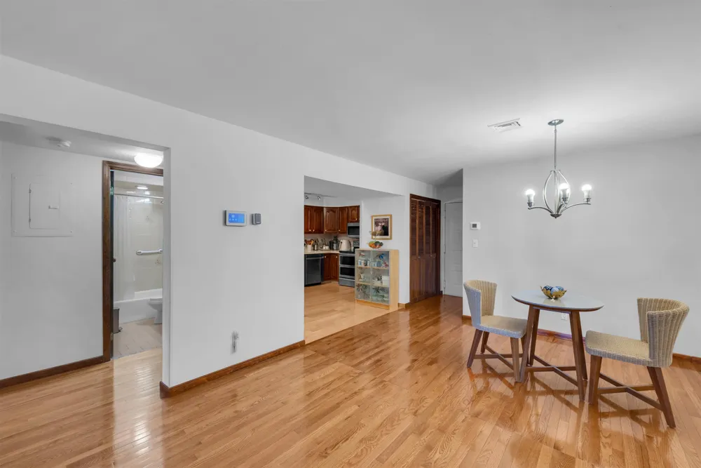 9249 KENNEDY BLVD North Bergen, NJ 07047