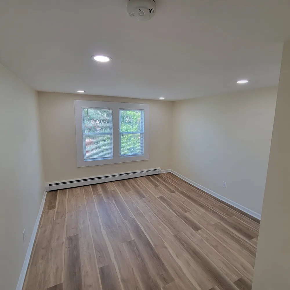 228 ORCHARD ST East Rutherford, NJ 07073