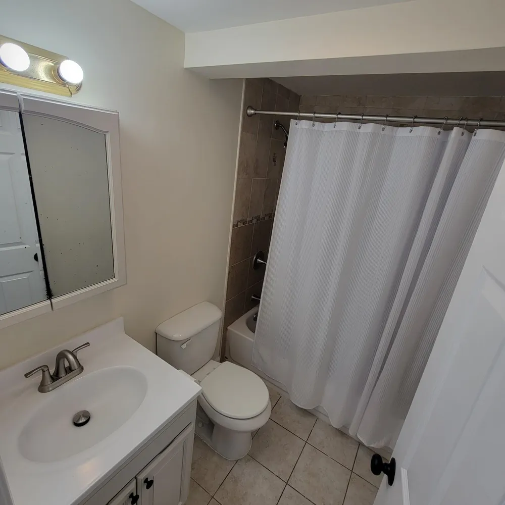 228 ORCHARD ST East Rutherford, NJ 07073