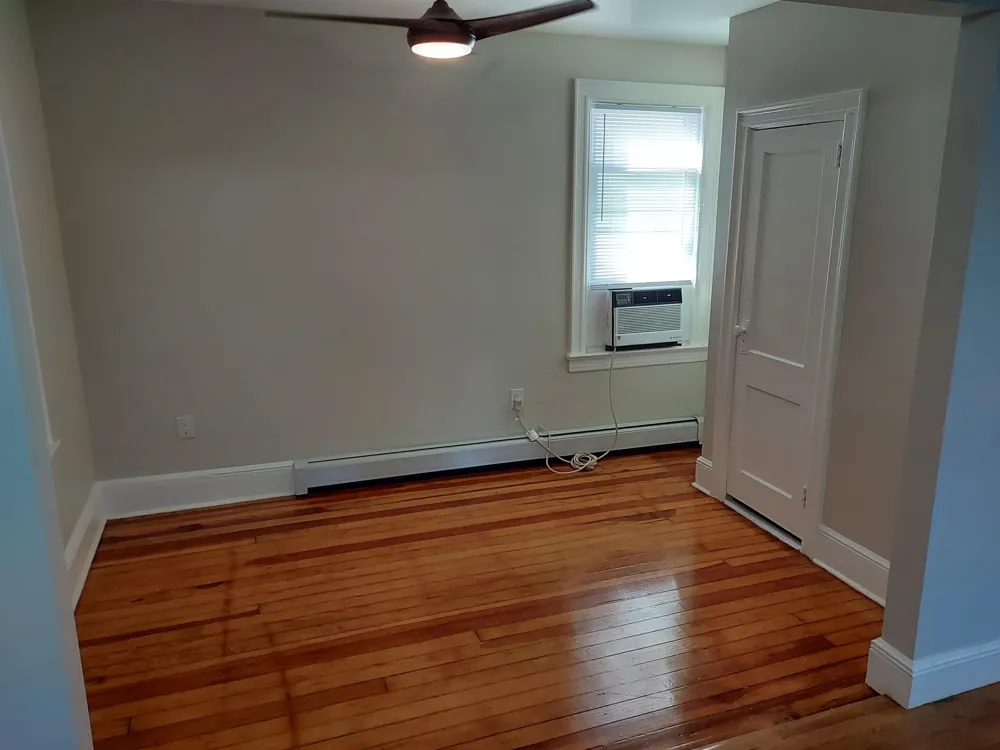 38 EAST 19TH ST Bayonne, NJ 07002