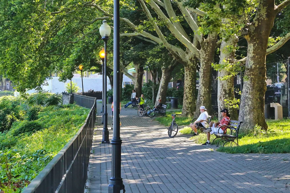 16 46TH ST Weehawken, NJ 07086