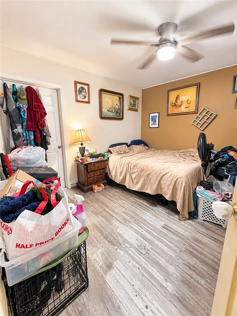 1913 Sandy Way Corpus Christi, TX 78418