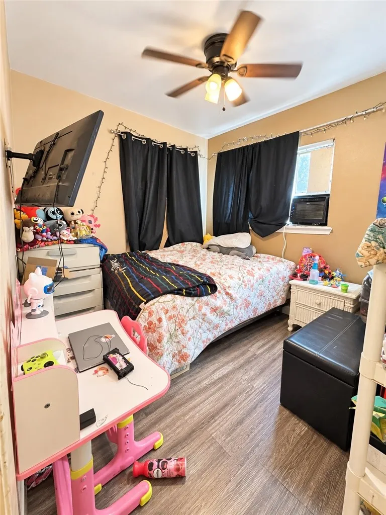 1913 Sandy Way Corpus Christi, TX 78418